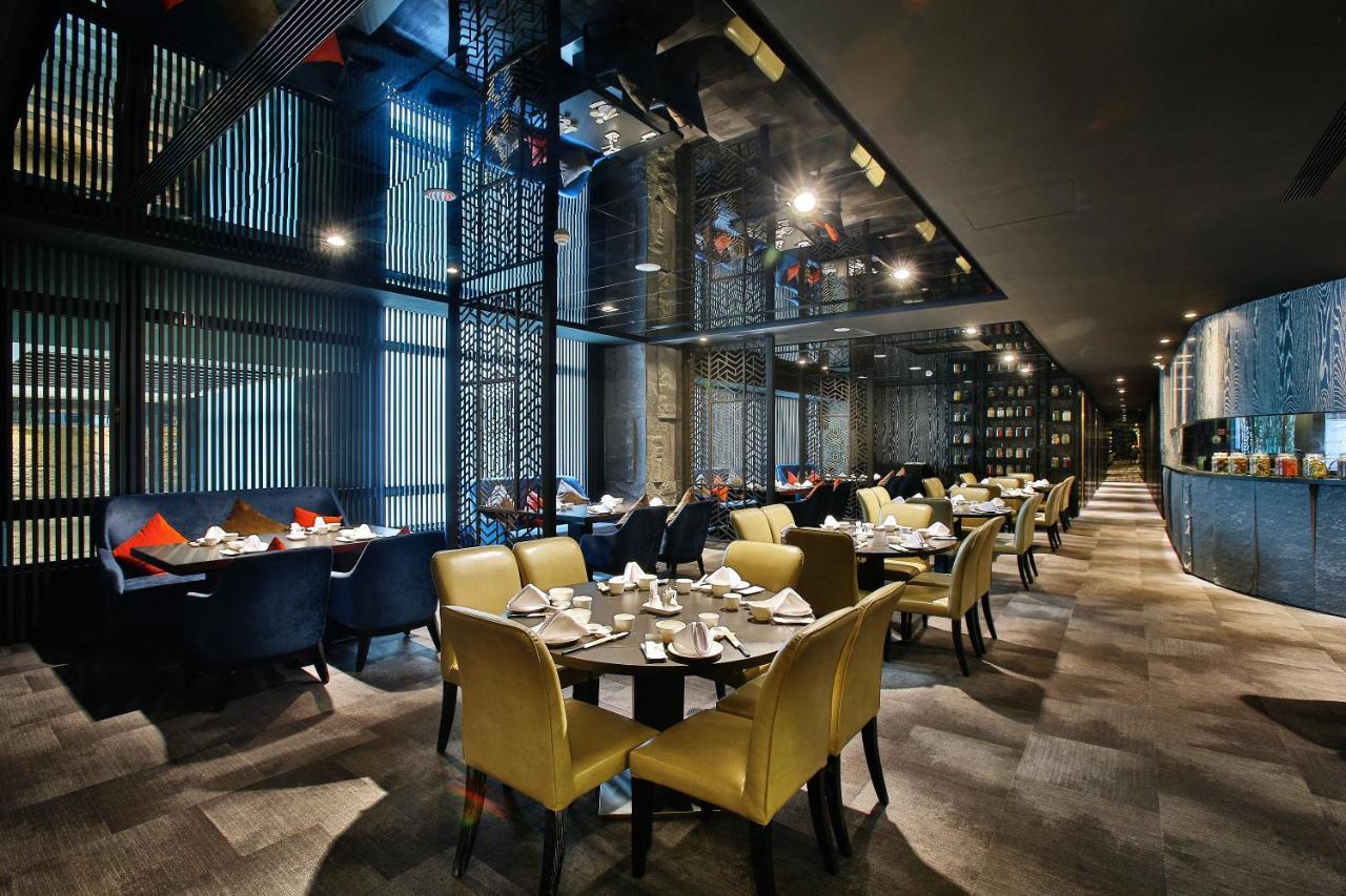 Queena Plaza Hotel Tainan Luaran gambar