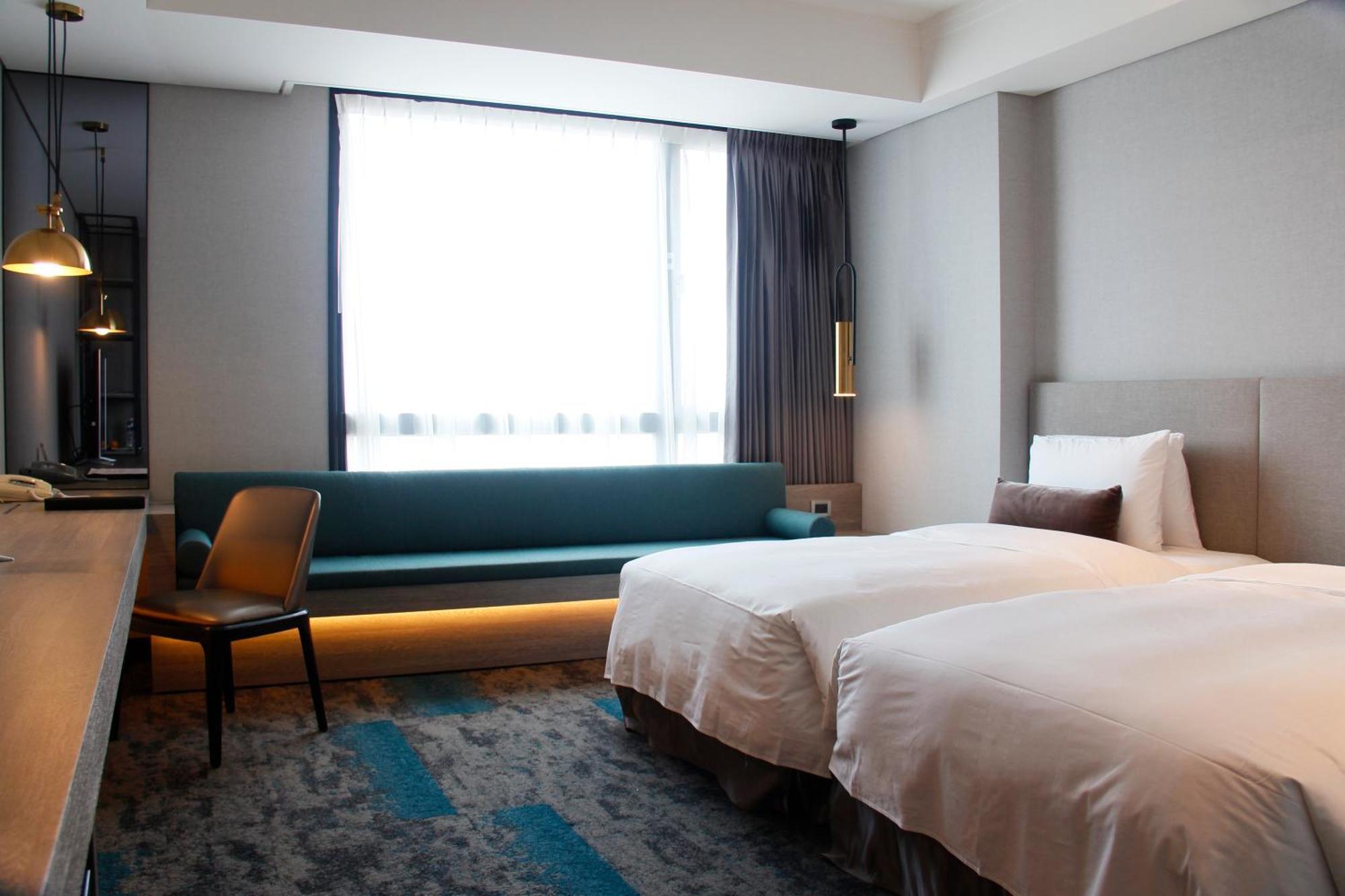 Queena Plaza Hotel Tainan Luaran gambar