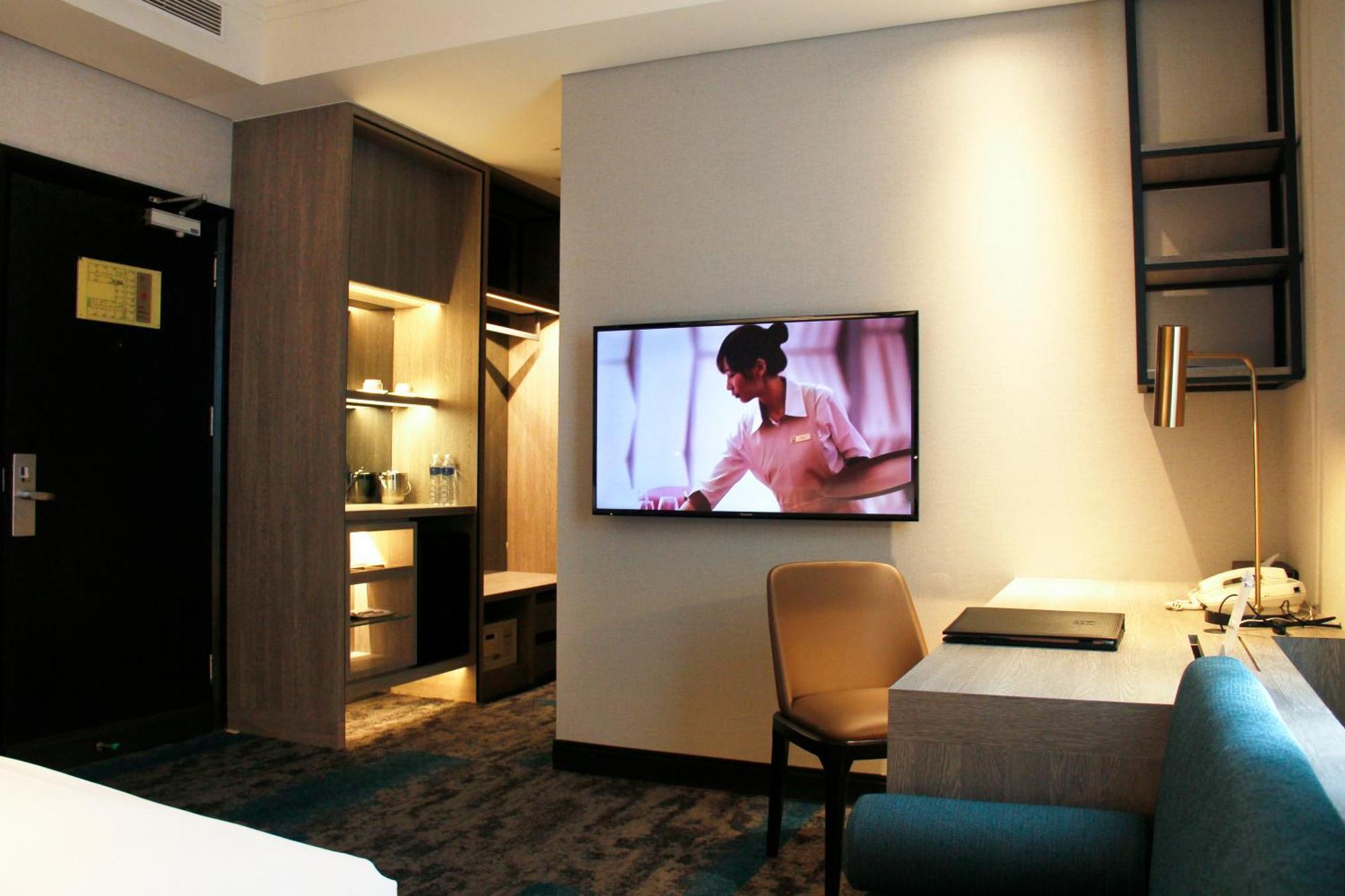 Queena Plaza Hotel Tainan Luaran gambar