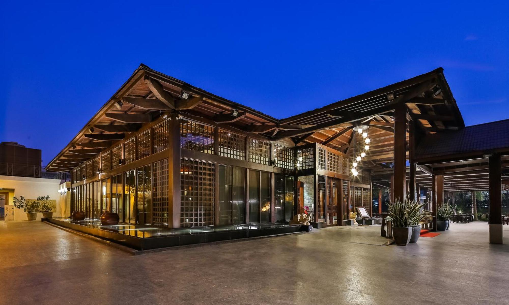 Queena Plaza Hotel Tainan Luaran gambar
