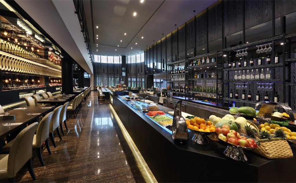 Queena Plaza Hotel Tainan Luaran gambar
