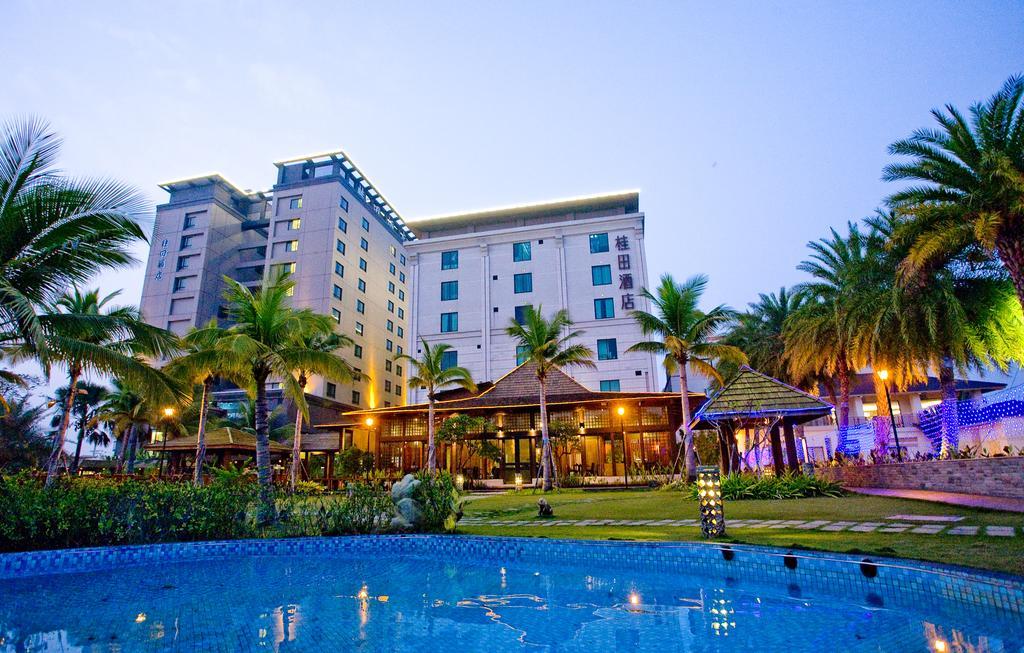 Queena Plaza Hotel Tainan Luaran gambar