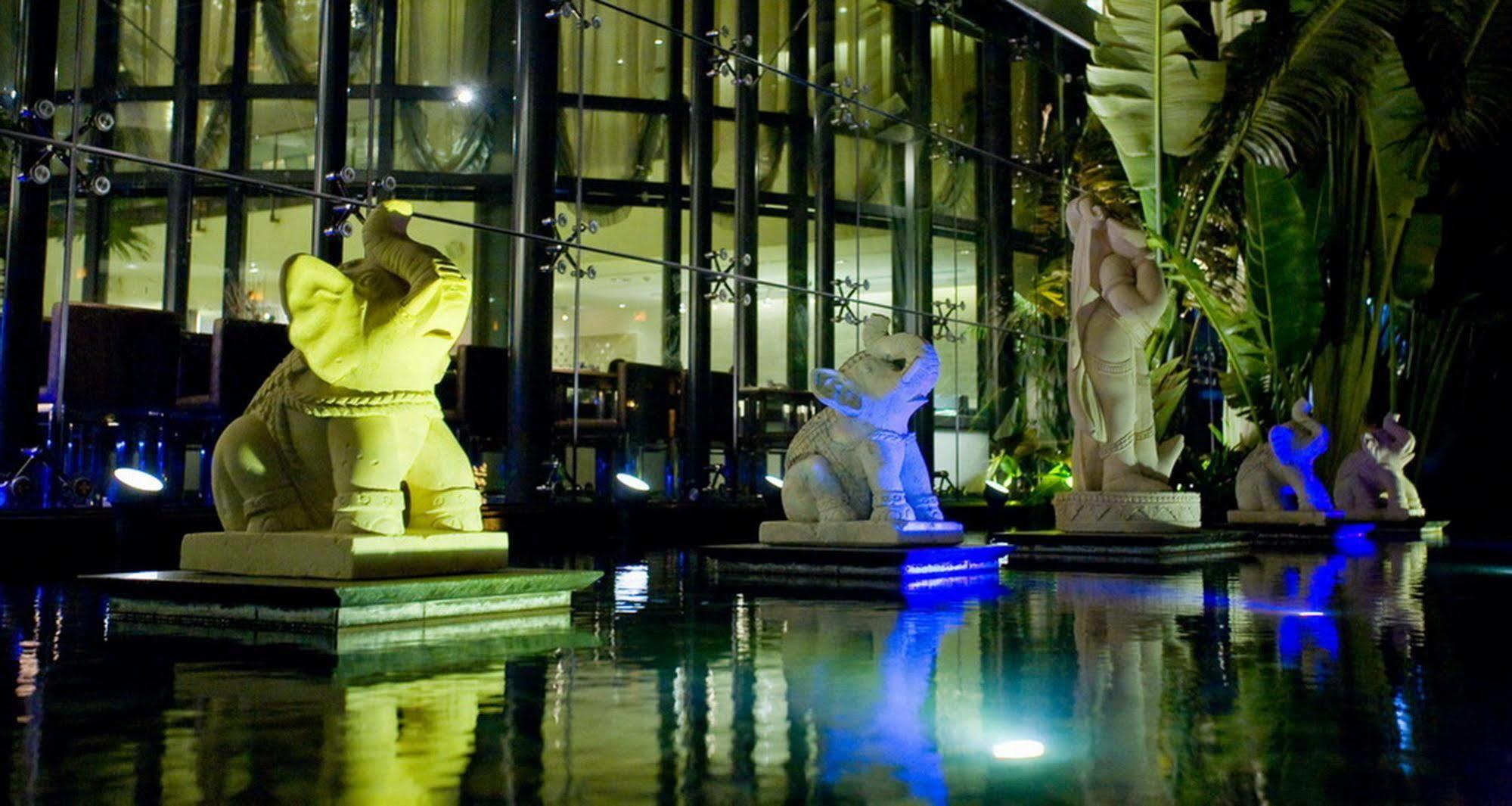 Queena Plaza Hotel Tainan Luaran gambar
