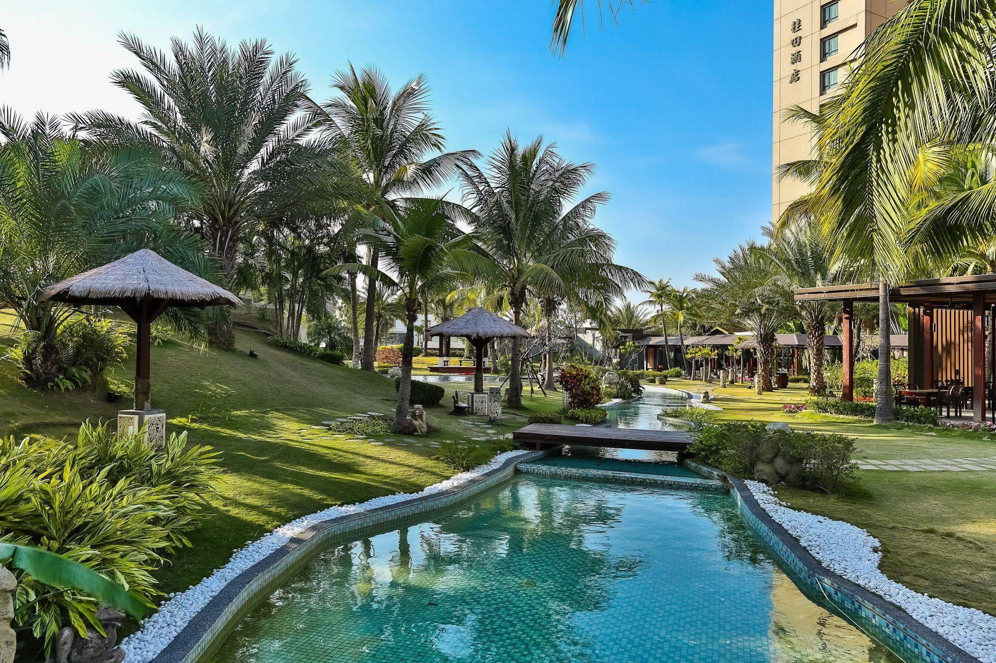 Queena Plaza Hotel Tainan Luaran gambar