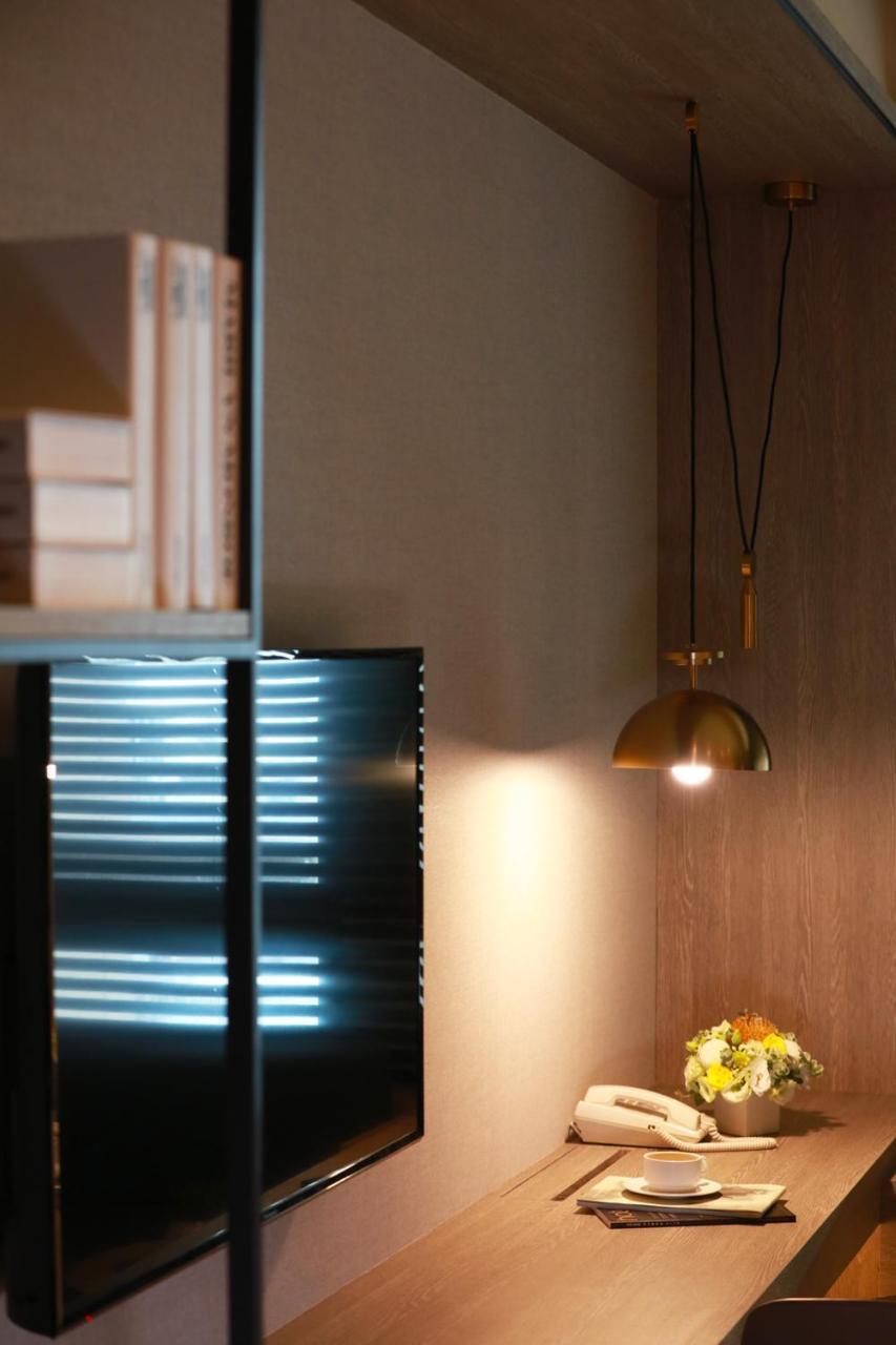Queena Plaza Hotel Tainan Luaran gambar