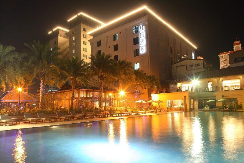 Queena Plaza Hotel Tainan Luaran gambar