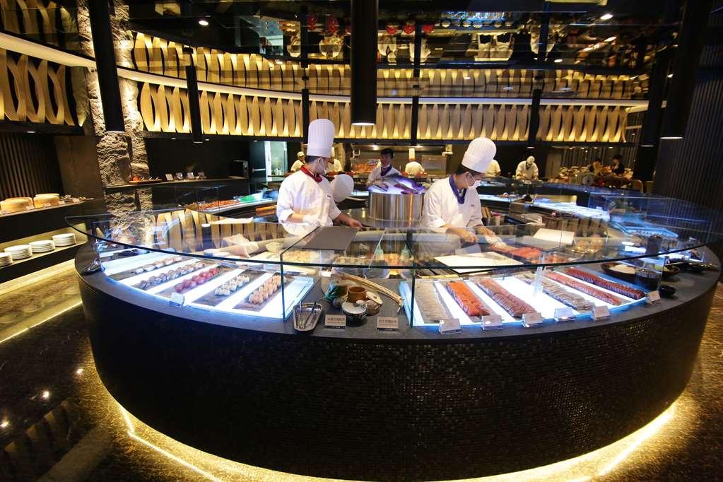 Queena Plaza Hotel Tainan Restoran gambar